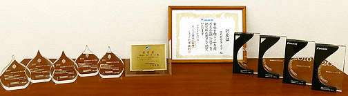 ダイキン空調機特工店・ダイキンサービス認定販売店　DAIKIN PRO SHOP　ダイキン認定 販売施工店　地域での実績と技術力を認められたプロのお店です。